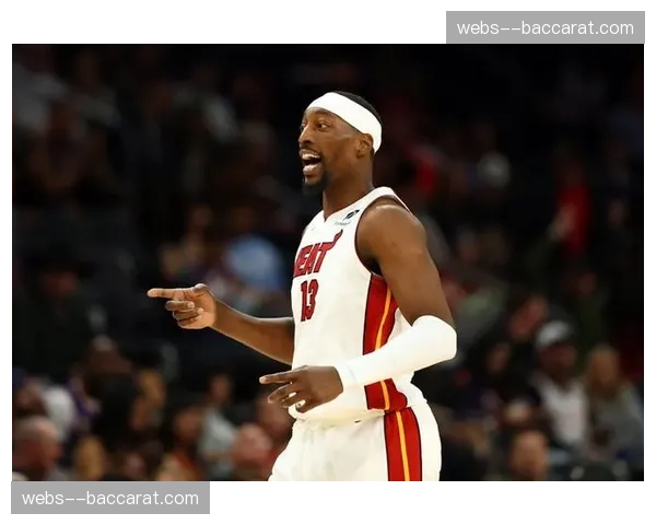 热火双塔组合末节发力，阿德巴约+韦尔内线统治锁定胜局